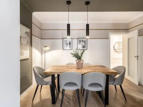Nicks - 2 Bedrooms in Trafalgar