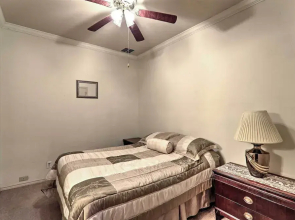 Private Pool: Lakefront Harlingen Home