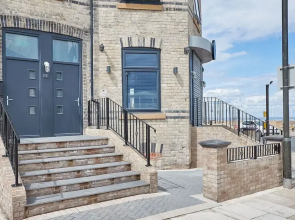 Host Stay Bellevue Apartment 2