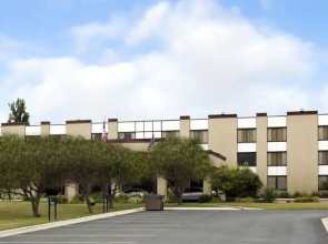 Ramada Lansing Hotel And Conference Center