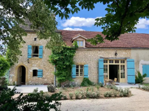 5 bedroom house with private pool, S Dordogne