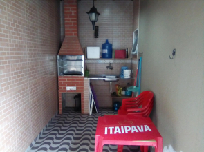 CASA 2 DORM em CONDOMINIO 250 Mts PRAIA MARANDUBA Com CHURRASQUEIRA 02 Vagas Garagem com Wifi Gratis