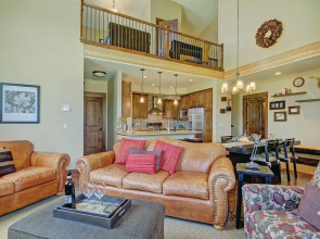 B201 WaterTower Place