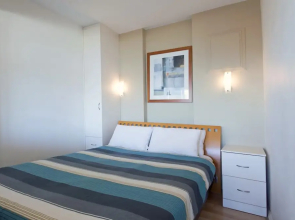 Blue Vista, Unit 8/13 Victoria Parade