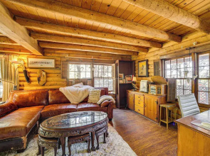 Pine Mountain Club Log Cabin w/ Resort Amenities!
