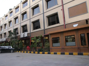 Joe Hotel by RedDoorz