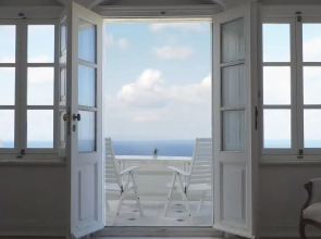 The Palm Rock Finikia Santorini