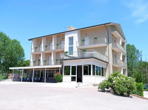 Hotel Infinity