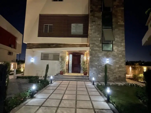 Awesome Villa on a hill for families