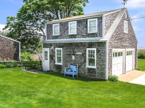 180 Main Street - One Bedroom House