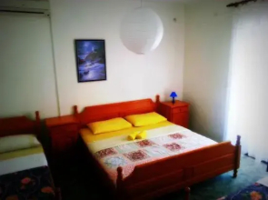 Apartments and Rooms Mare-Monti