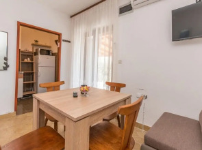 Beautiful Apartment in Drage With Wifi and 1 Bedrooms