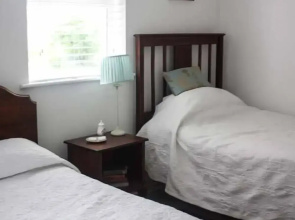 Greenhills Cottage 2