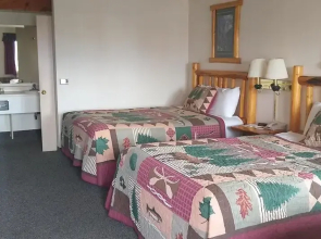 The Ponderosa Motel