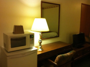 Redwood Motor Inn