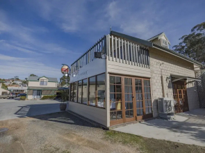 Queechy Motel