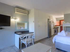 San Lameer Villa Rentals 2513