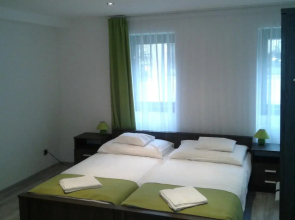 Vén Diófa De Lux Panzió