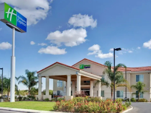 Holiday Inn Express Delano Highway 99