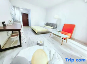Pengfei University Apartment (Nanning Guangxi Minzu University Siyuan Lake Campus)