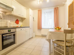 Ruhiges Apartment am Waldrand mit Schlossblick