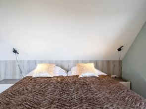Holiday Home Near Dunes With Wellness Garden