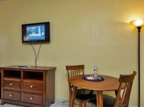 Cozy Studio Hallandale Beach, near the Ocean :)