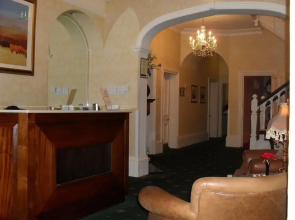 Woodlands Hotel