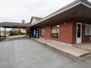Howard Johnson Bluenose Inn & Suites