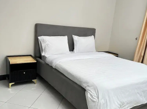 LivLuxe Apartments 3