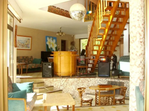 Mansion With 4 Bedrooms in Courtenay, With Wonderful Lake View, Enclos