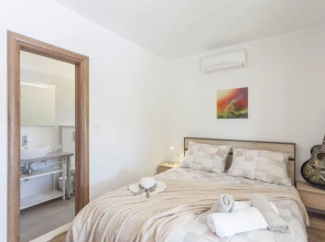 House Arija