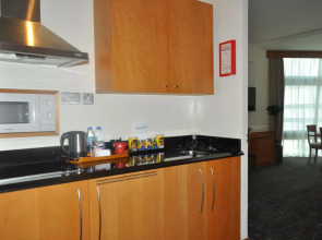 J5 Hotels Port Saeed