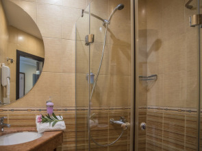 Smartline Meridian Hotel