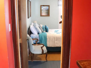 Reynolds House Inn & Motel