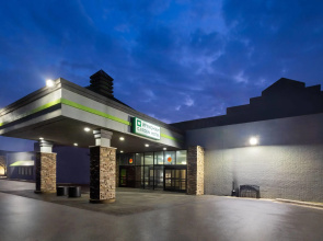 Wyndham Garden Romulus Detroit Metro Airport