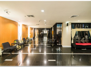 Sea Me Spring Too Hotel