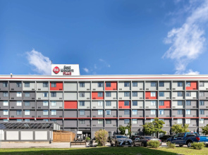 Best Western Plus Toronto Airport Hotel