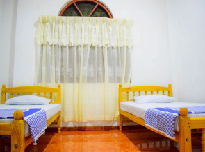 Unique View Hotel - Hostel