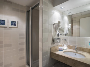 Atrium Fashion Hotel