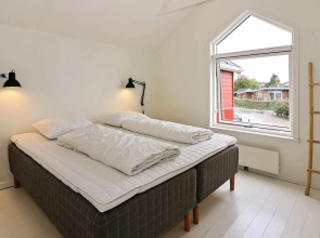 Spacious Apartment for 6 in Hadsund