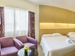 Jomtien Palm Beach Hotel And Resort