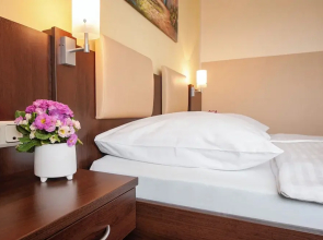 LuCA HOTEL
