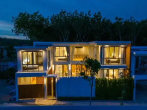 Alisa Pool Villa Phuket