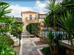 Room in Apartment - A spacious and bright studio with balcony no123