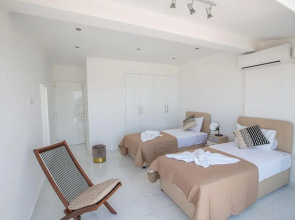 Apt Misia Enas - Modern 2 Bedroom Apartment with Sea Views - Close to Ayia Napa Square