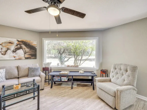 Bandera Carriage House w/ Medina River Access!