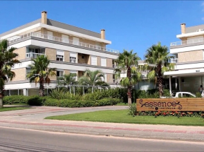 Cobertura Essence à beira-mar