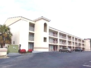 Deerfield Inn & Suites