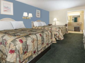 Skylite Inn
